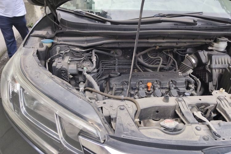 Used Honda CR-V 2015 2.0L two-wheel drive Fashion Edition Engine Bay Right
