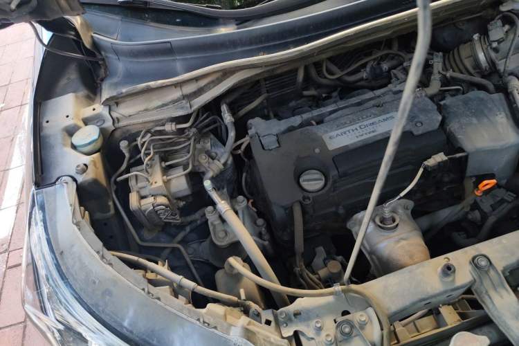 Used Honda CR-V 2015 2.4L two-wheel drive luxury version Engine Bay Right