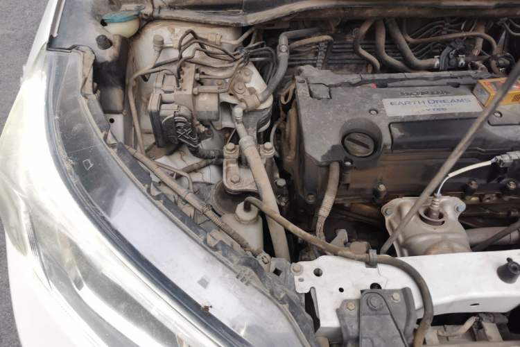 Used Honda CR-V 2015 2.4L four-wheel drive luxury version Engine Bay Right