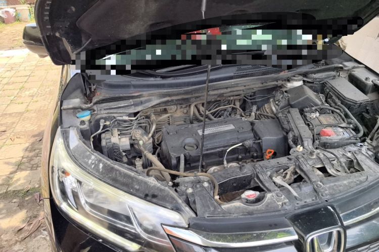 Used Honda CR-V 2015 2.4L two-wheel drive luxury version Engine Bay Right