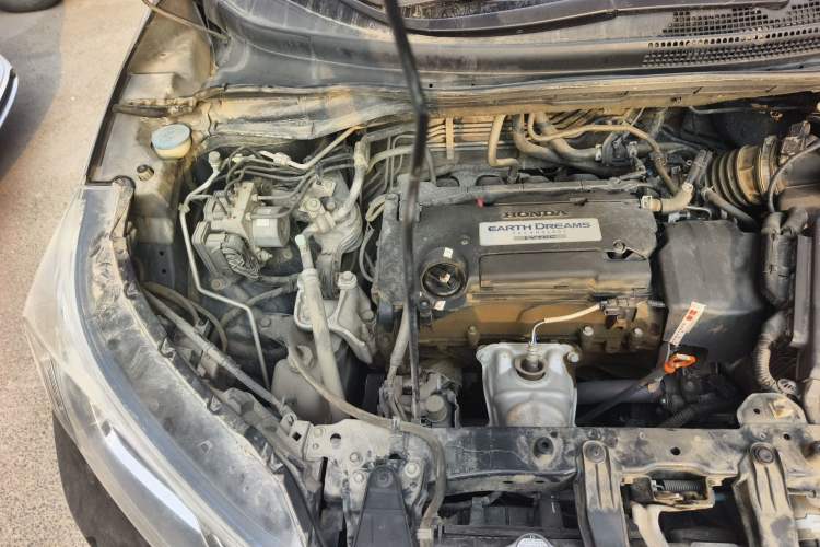 Used Honda CR-V 2015 2.4L four-wheel drive luxury version Engine Bay Right