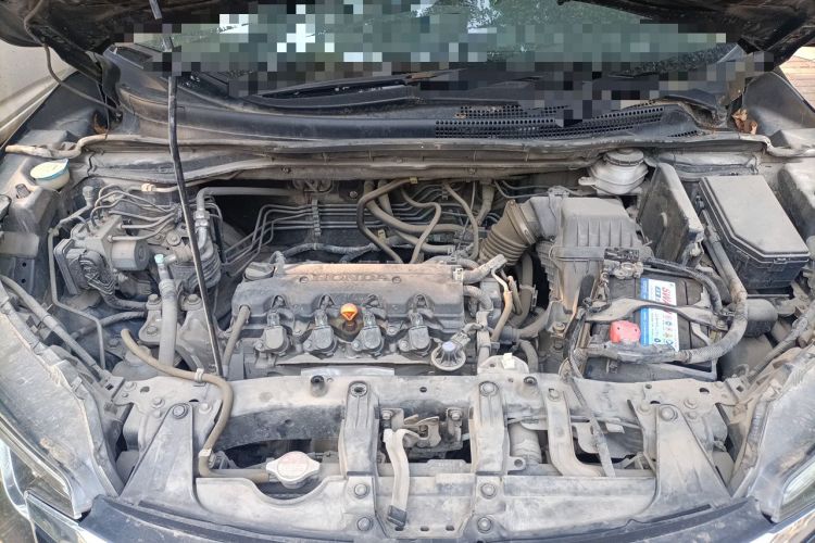 Used Honda CR-V 2015 2.0L two-wheel drive Fashion Edition Engine Bay