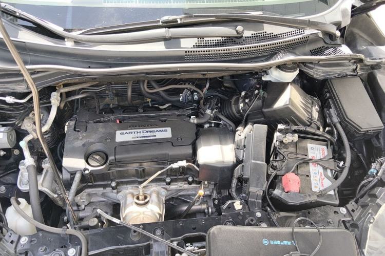 Used Honda CR-V 2015 2.4L four-wheel drive luxury version Engine Bay