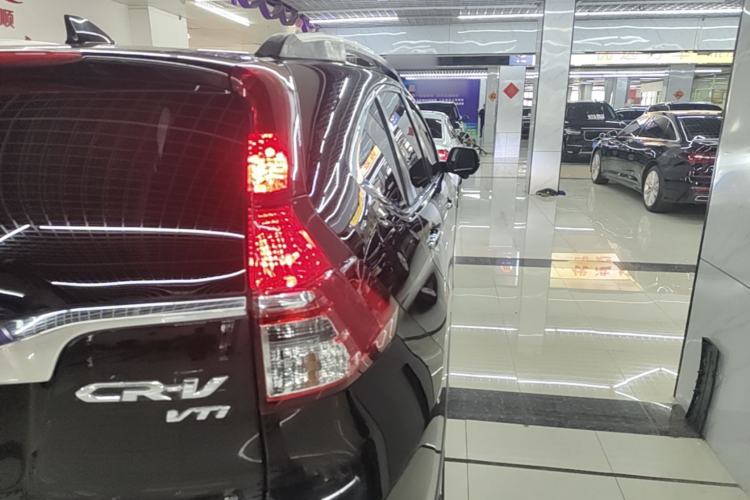 Used Honda CR-V 2015 2.4L two-wheel drive luxury version Exterior 3