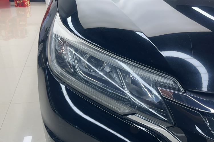 Used Honda CR-V 2015 2.0L two-wheel drive urban version Exterior 4