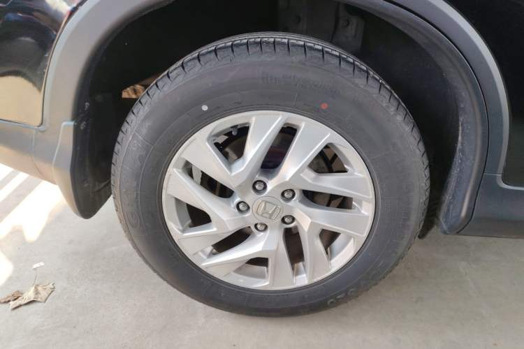 Used Honda CR-V 2015 2.4L four-wheel drive luxury version Exterior 5