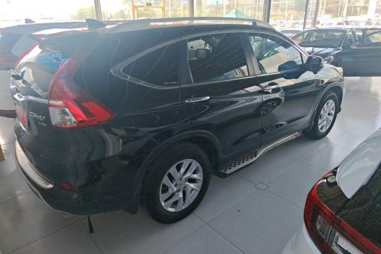 Used Honda CR-V 2015 2.4L two-wheel drive luxury version Exterior 9