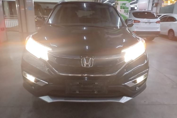 Used Honda CR-V 2015 2.4L two-wheel drive luxury version Front