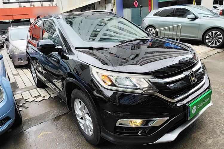 Used Honda CR-V 2015 2.4L two-wheel drive luxury version Front Right 45 Deg