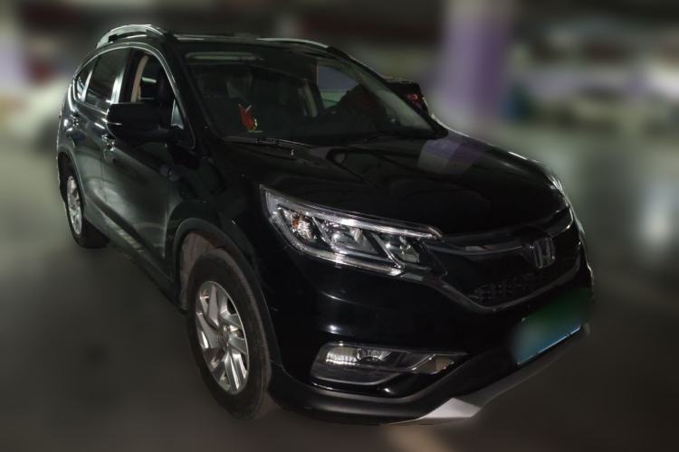 Used Honda CR-V 2015 2.4L two-wheel drive luxury version Front Right 45 Deg