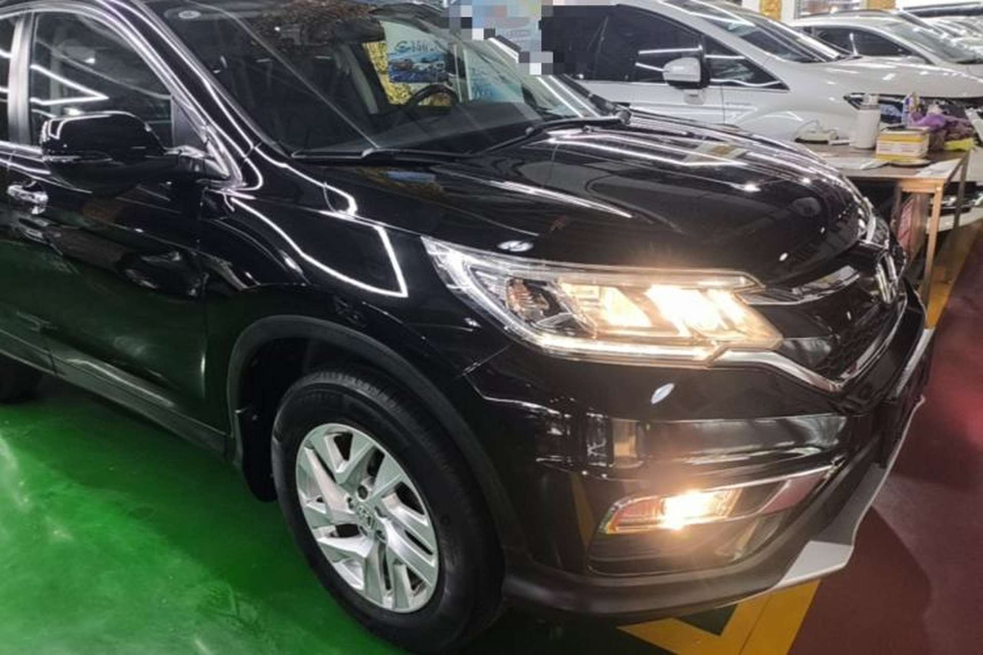 Used Honda CR-V 2015 2.4L four-wheel drive luxury version Front Right 45 Deg