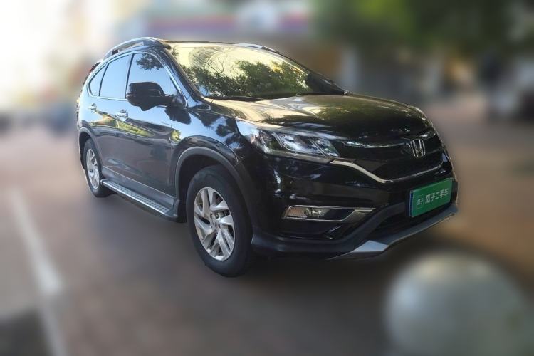 Used Honda CR-V 2015 2.4L two-wheel drive luxury version Front Right 45 Deg