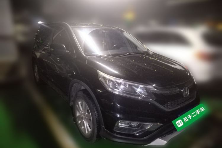 Used Honda CR-V 2015 2.0L two-wheel drive Fashion Edition Front Right 45 Deg