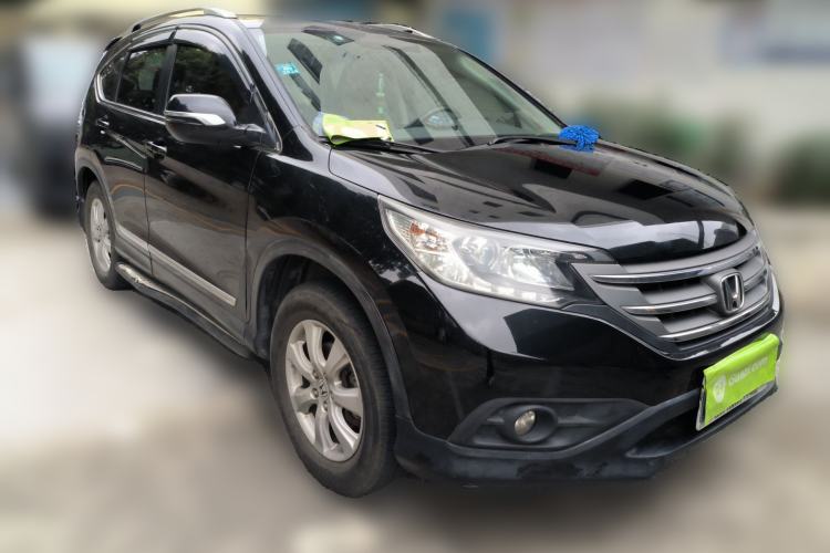 Used Honda CR-V 2015 2.0L 2WD Classic Edition Front Right 45 Deg