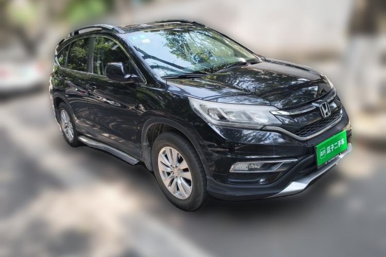 Used Honda CR-V 2015 2.0L two-wheel drive Fashion Edition Front Right 45 Deg