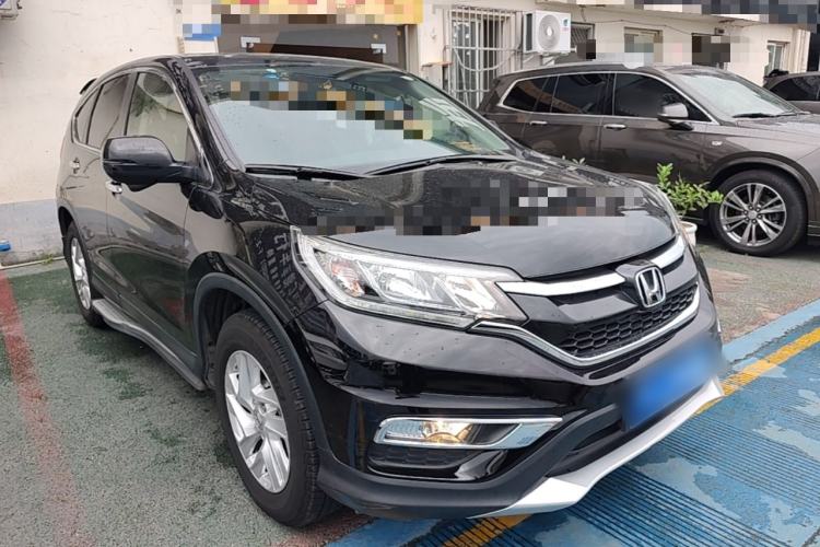 Used Honda CR-V 2015 2.4L two-wheel drive luxury version Front Right 45 Deg