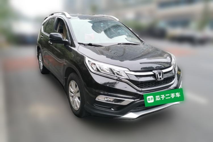 Used Honda CR-V 2015 2.0L two-wheel drive Fashion Edition Front Right 45 Deg