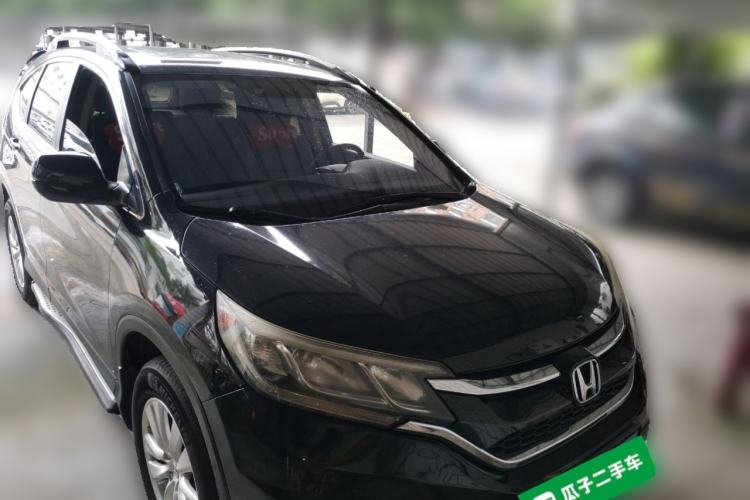 Used Honda CR-V 2015 2.0L two-wheel drive Fashion Edition Front Right 45 Deg