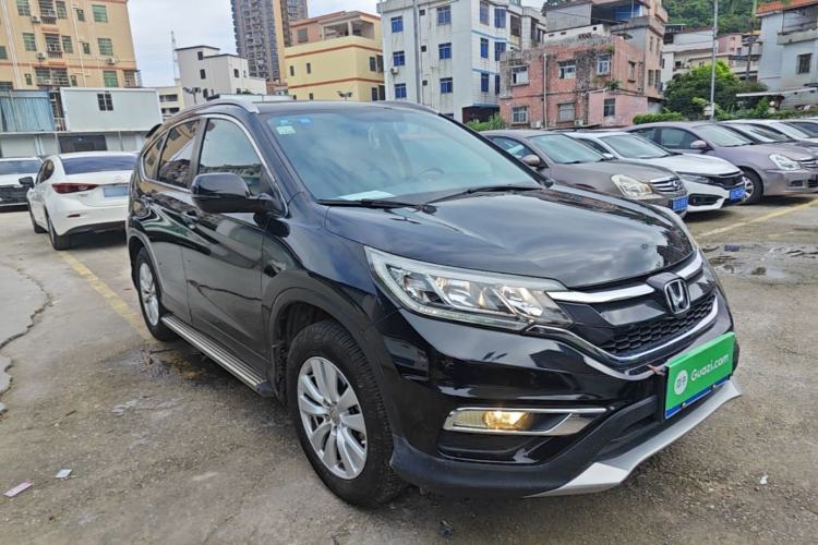 Used Honda CR-V 2015 2.0L two-wheel drive Fashion Edition Front Right 45 Deg
