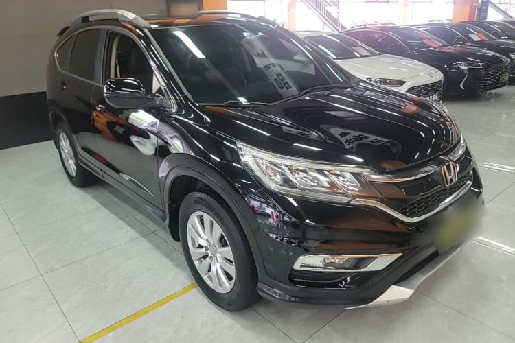 Used Honda CR-V 2015 2.0L two-wheel drive Fashion Edition Front Right 45 Deg