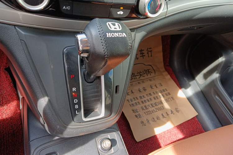 Used Honda CR-V 2015 2.0L two-wheel drive urban version Gear Lever