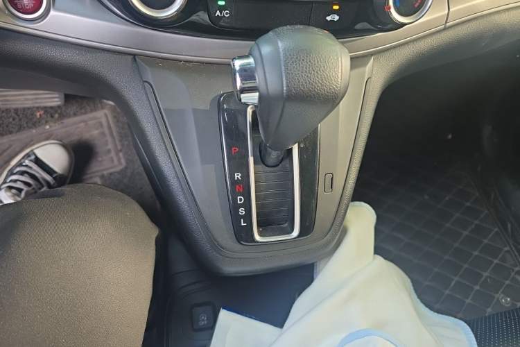 Used Honda CR-V 2015 2.0L two-wheel drive Fashion Edition Gear Lever