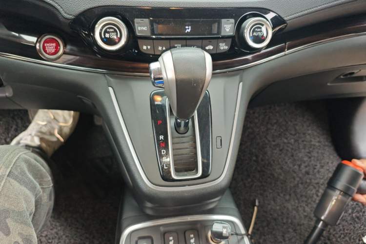 Used Honda CR-V 2015 2.4L Four-Wheel Drive Prestige Edition Gear Lever