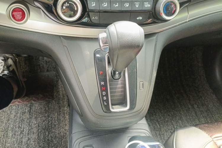 Used Honda CR-V 2015 2.0L two-wheel drive Fashion Edition Gear Lever
