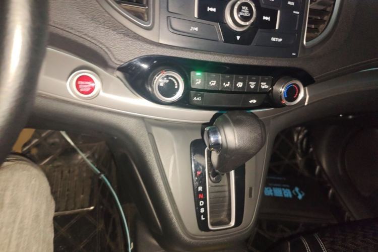Used Honda CR-V 2015 2.0L two-wheel drive Fashion Edition Gear Lever