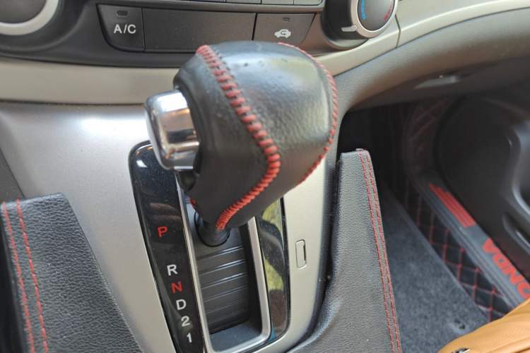 Used Honda CR-V 2015 2.0L 2WD Classic Edition Gear Lever