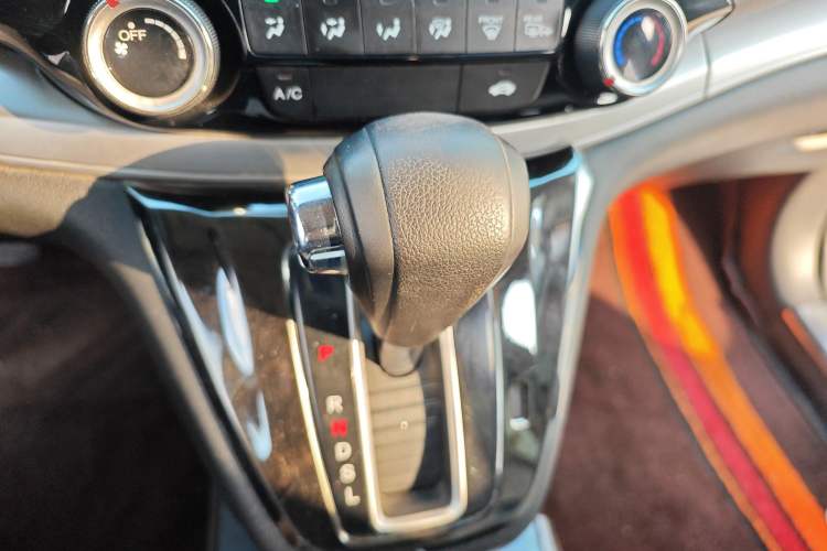 Used Honda CR-V 2015 2.0L Four-Wheel Drive Fashion Edition Gear Lever