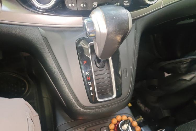 Used Honda CR-V 2015 2.4L two-wheel drive luxury version Gear Lever
