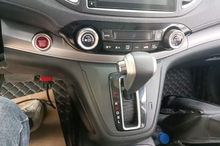 Used Honda CR-V 2015 2.4L two-wheel drive luxury version Gear Lever