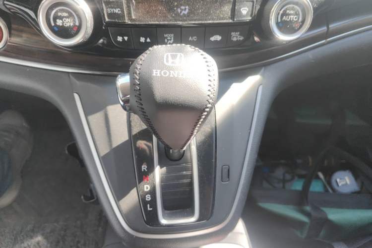 Used Honda CR-V 2015 2.4L Four-Wheel Drive Prestige Edition Gear Lever