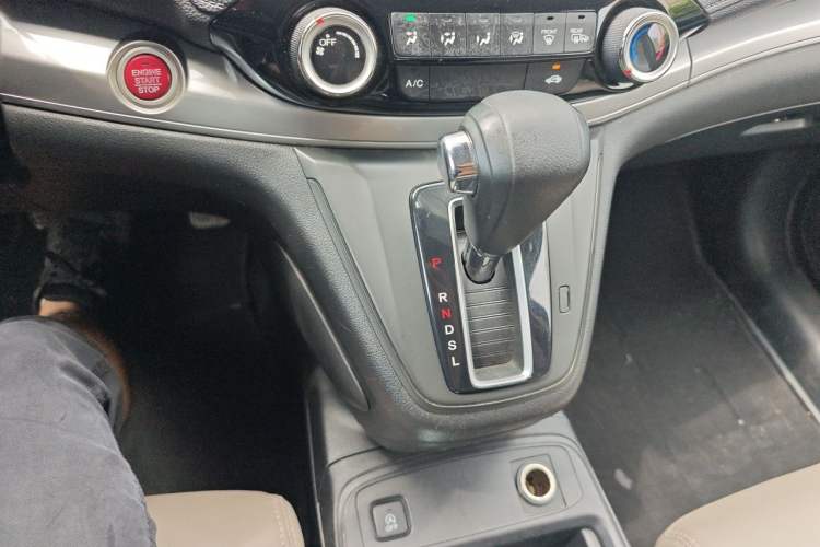 Used Honda CR-V 2015 2.0L Four-Wheel Drive Fashion Edition Gear Lever