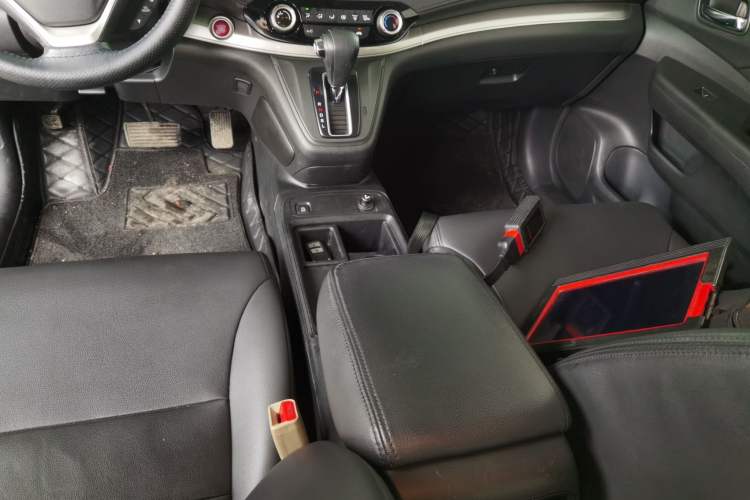 Used Honda CR-V 2015 2.0L two-wheel drive Fashion Edition Gear Lever