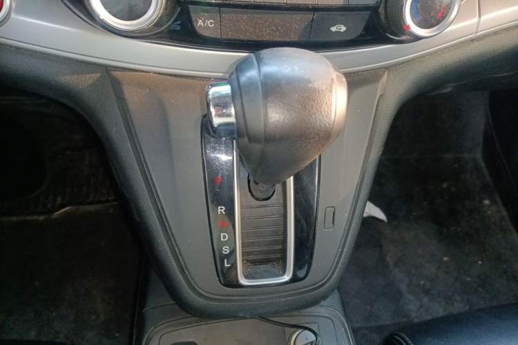 Used Honda CR-V 2015 2.0L two-wheel drive Fashion Edition Gear Lever