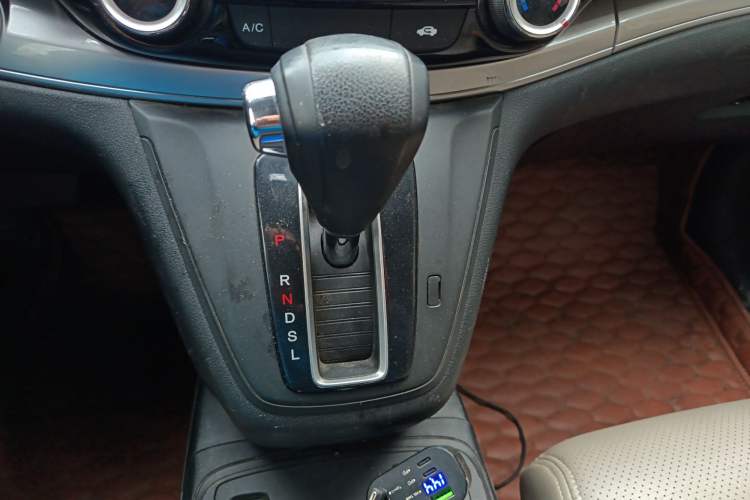 Used Honda CR-V 2015 2.0L two-wheel drive Fashion Edition Gear Lever