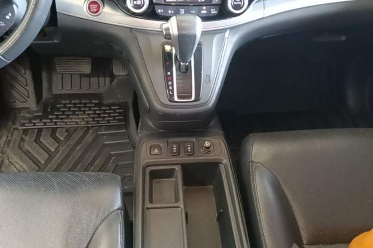 Used Honda CR-V 2015 2.4L two-wheel drive luxury version Gear Lever