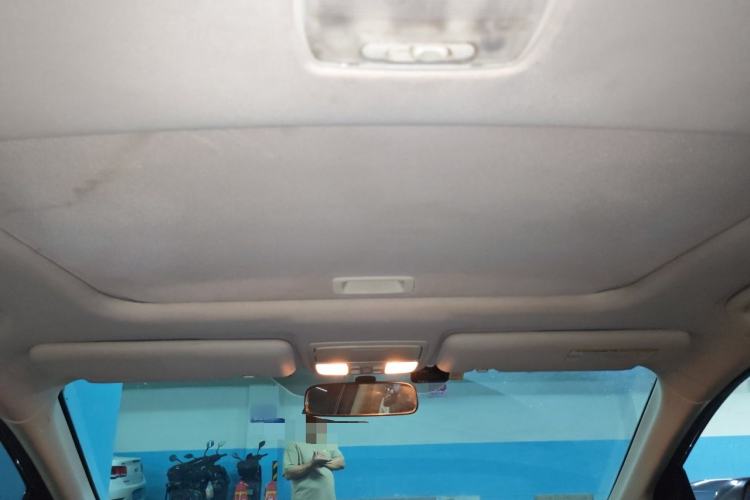 Used Honda CR-V 2015 2.4L four-wheel drive luxury version Headliner