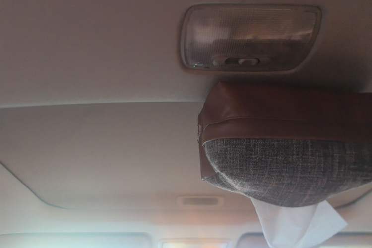 Used Honda CR-V 2015 2.0L two-wheel drive Fashion Edition Headliner