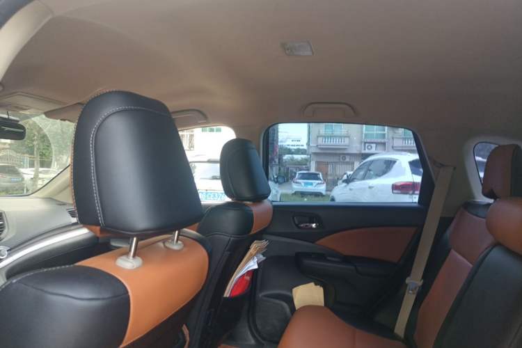 Used Honda CR-V 2015 2.0L two-wheel drive urban version Headliner