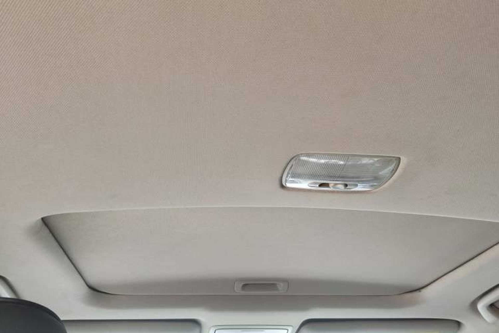 Used Honda CR-V 2015 2.0L two-wheel drive Fashion Edition Headliner