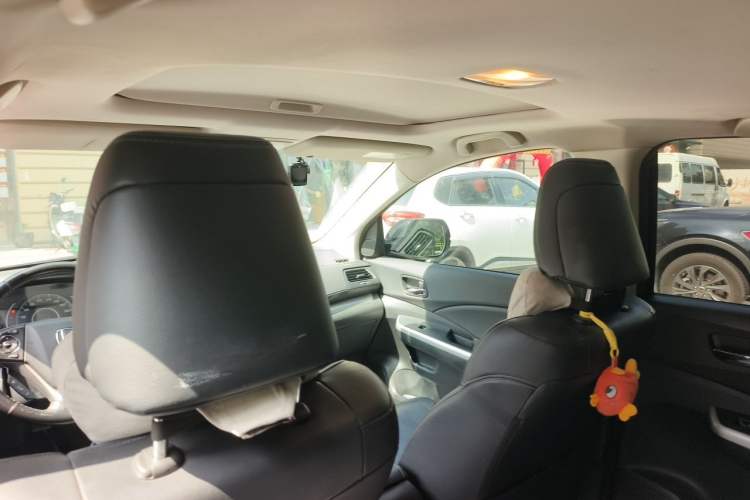 Used Honda CR-V 2015 2.4L two-wheel drive luxury version Headliner