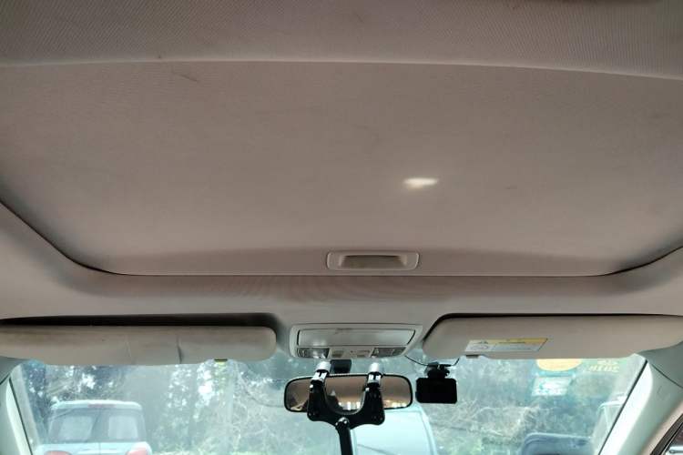 Used Honda CR-V 2015 2.4L four-wheel drive luxury version Headliner