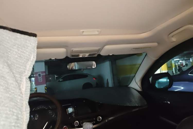 Used Honda CR-V 2015 2.4L four-wheel drive luxury version Headliner