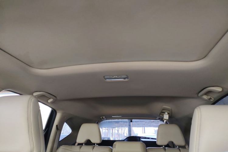 Used Honda CR-V 2015 2.4L four-wheel drive luxury version Headliner