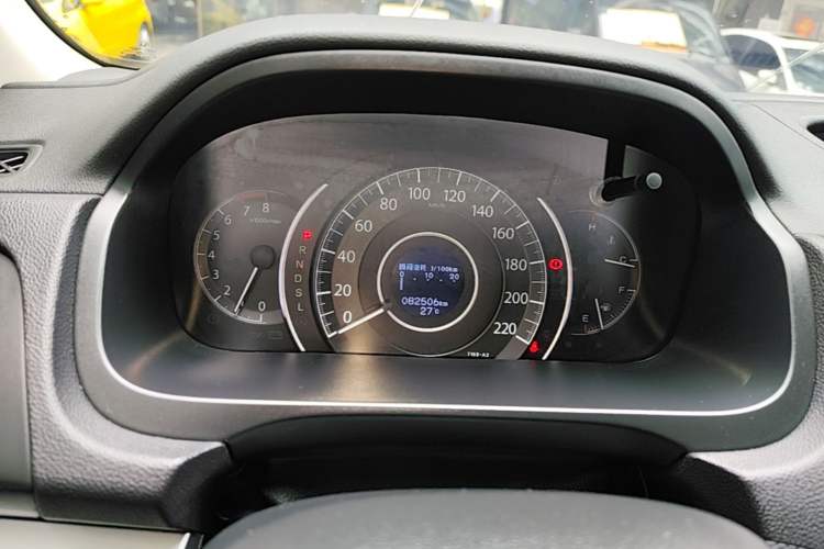 Used Honda CR-V 2015 2.4L two-wheel drive luxury version Instrument Cluster