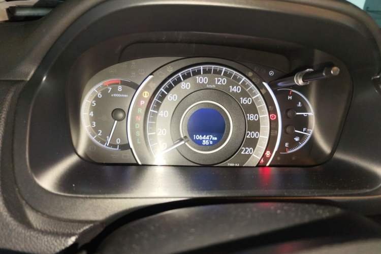 Used Honda CR-V 2015 2.4L two-wheel drive luxury version Instrument Cluster