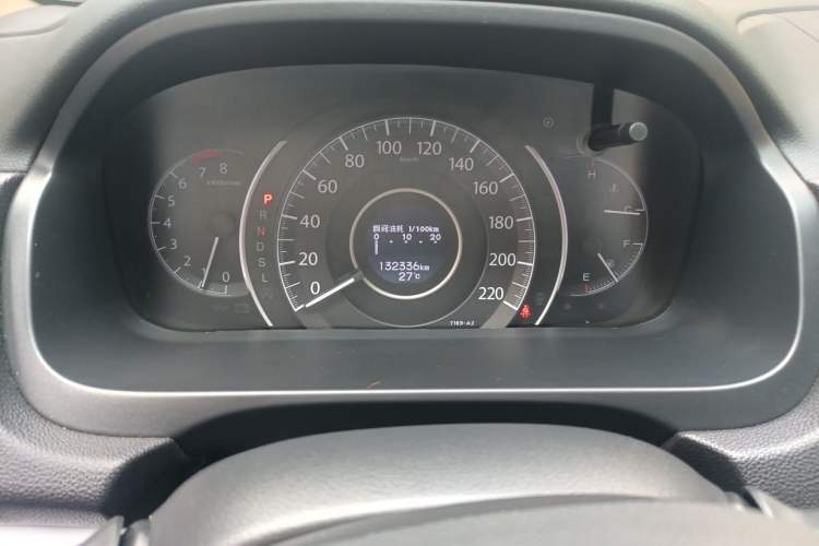 Used Honda CR-V 2015 2.4L two-wheel drive luxury version Instrument Cluster